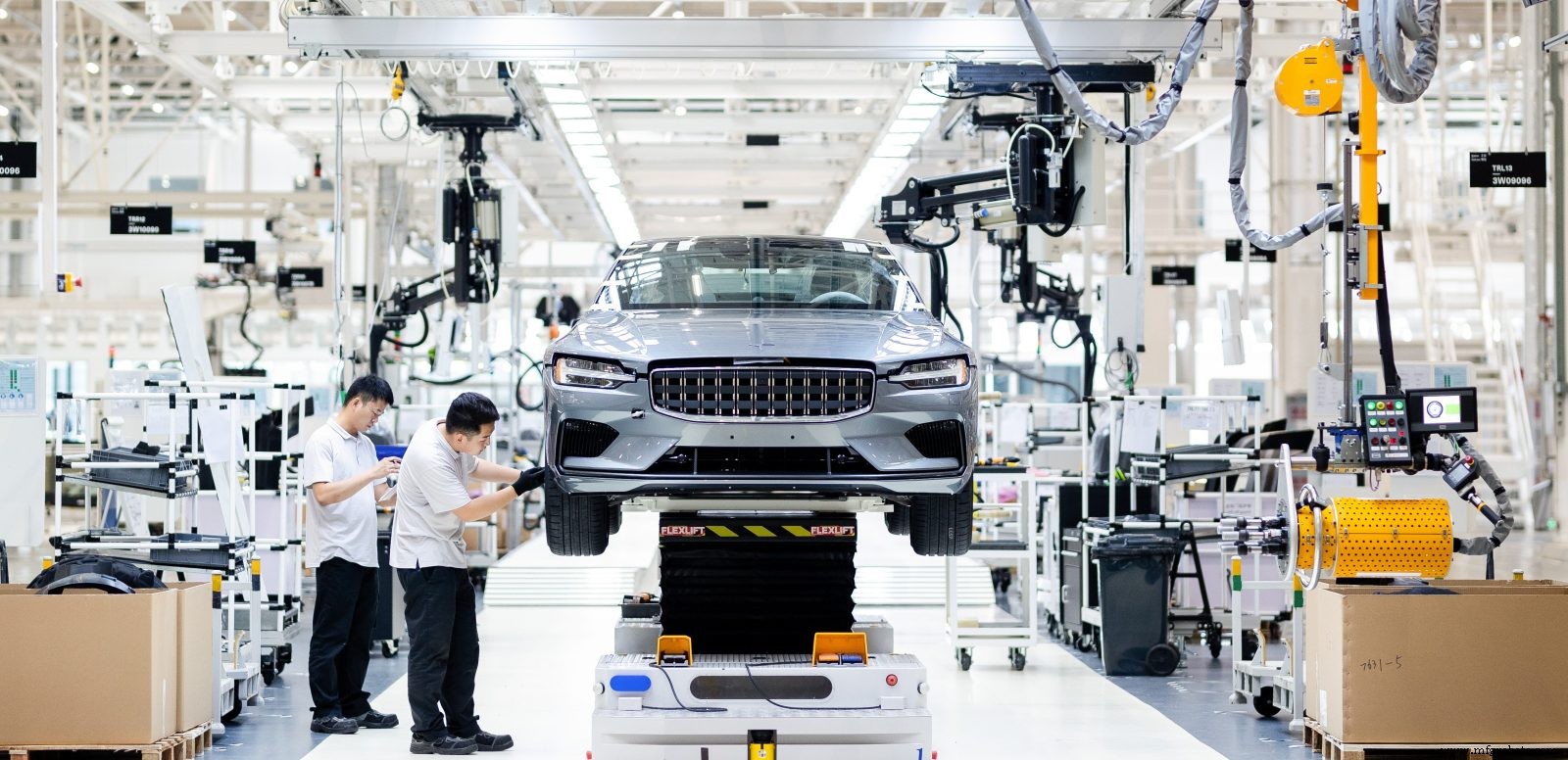 Comment les OEM automobiles surmontent défis fabrication additive avec solutions digitales