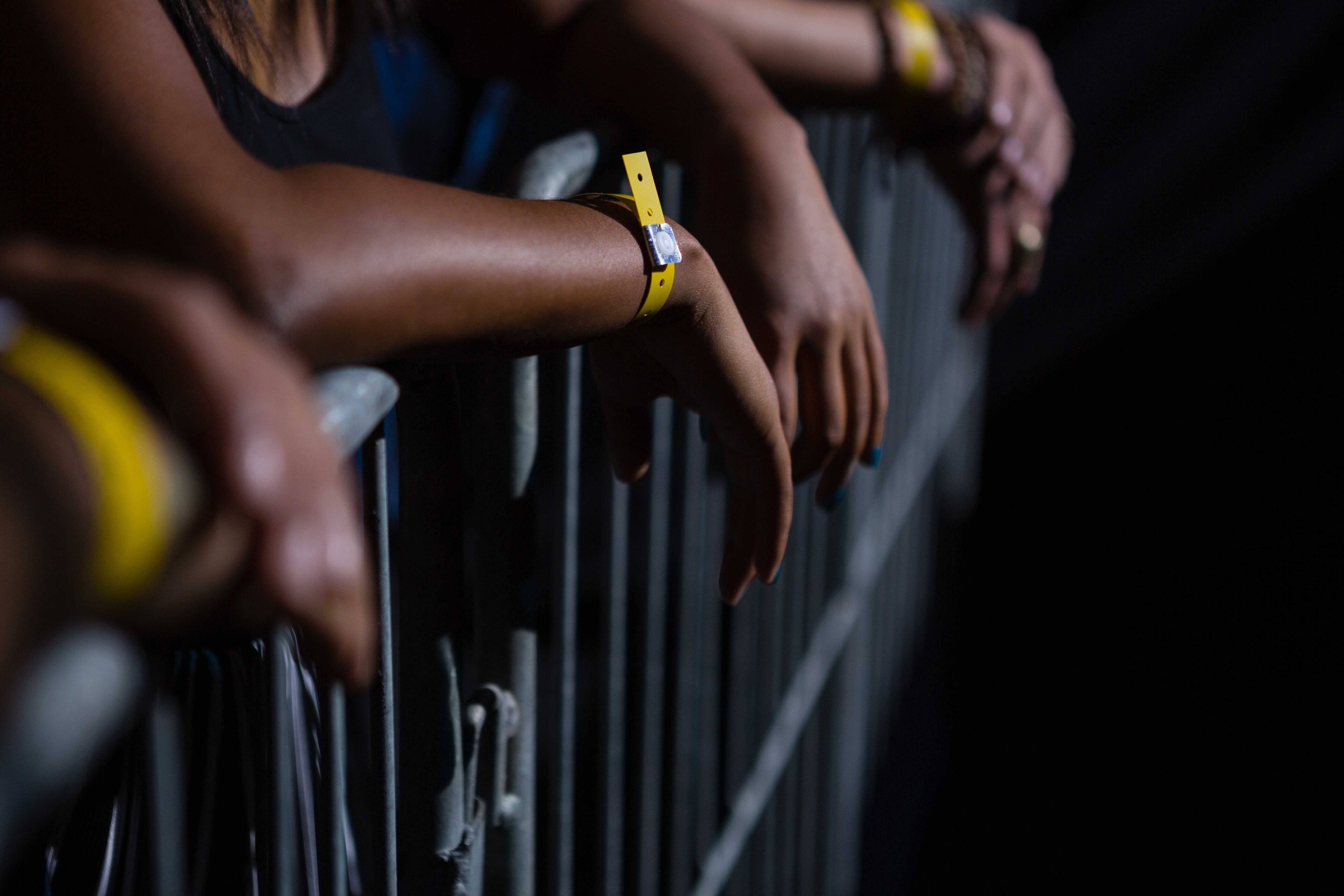 Bracelet basse consommation Atmosic alimente le traçage de contacts Bluetooth 5 pour les événements des Toronto Wolfpack