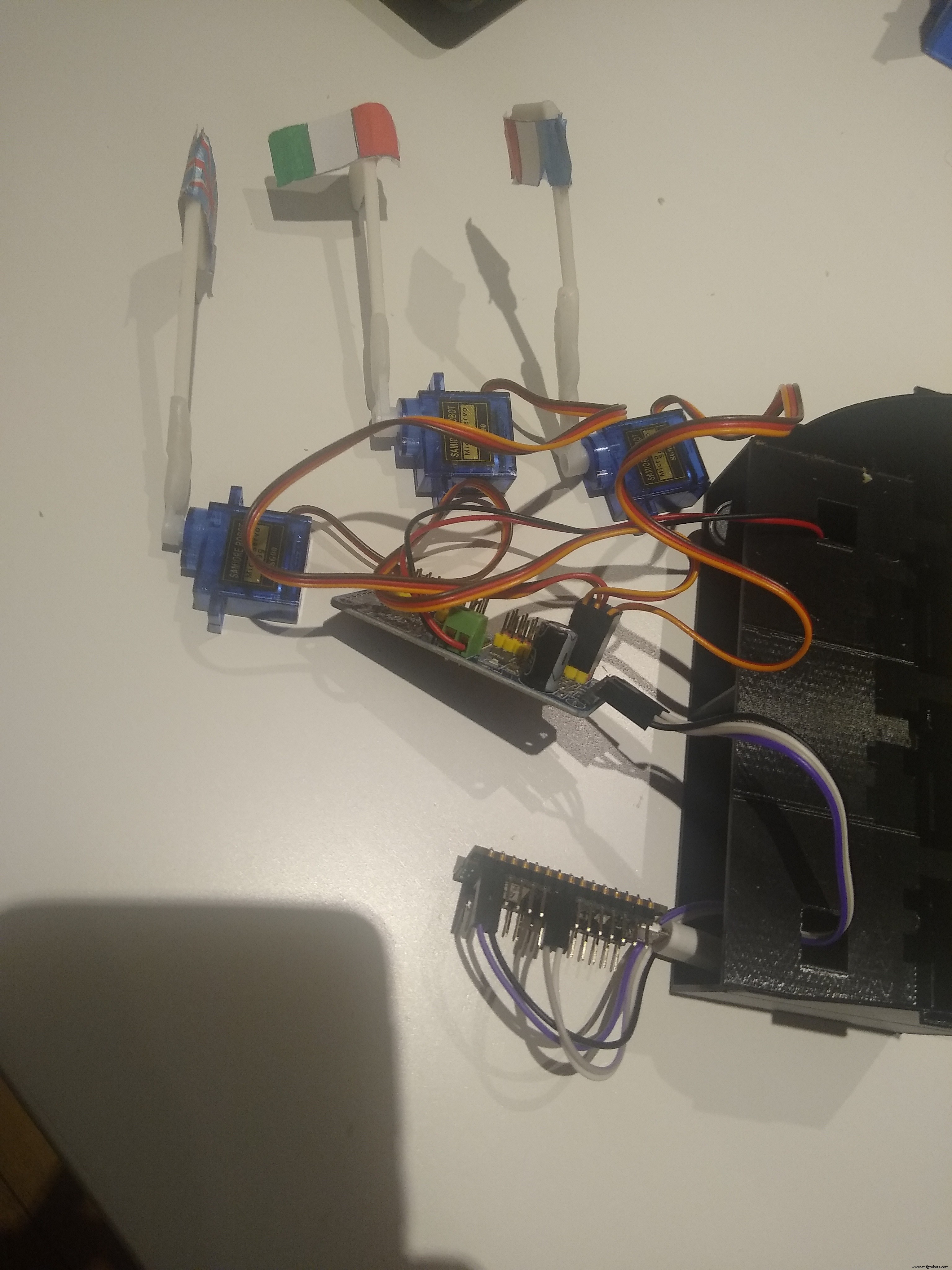 Détecteur de langue TinyML avec Edge Impulse sur Arduino Nano 33 BLE Sense