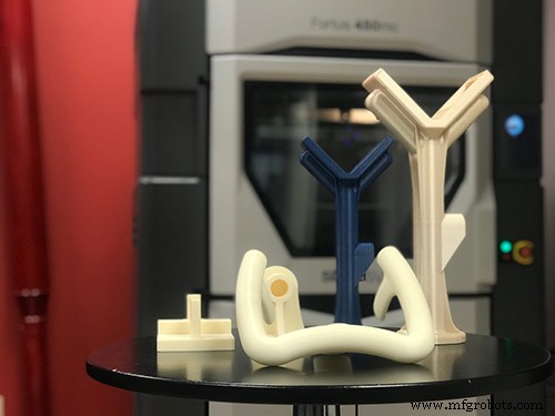 Choisir entre impression 3D et usinage CNC : précision, matériaux et délais