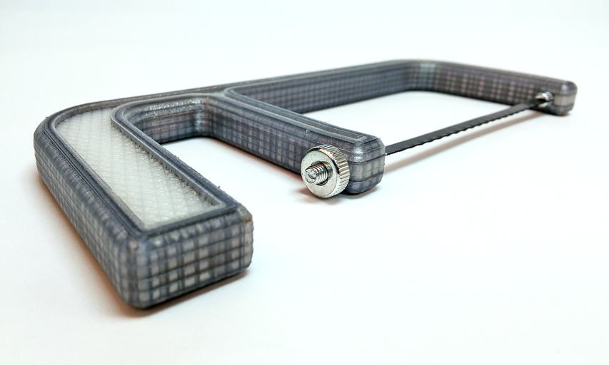Scie à métaux fibre de carbone : outil léger imprimé sur Markforged Mark Two