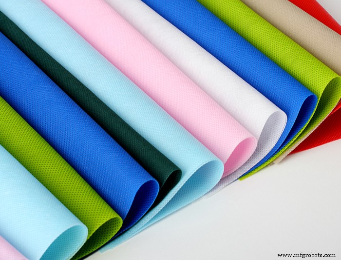 Tissu non-tissé : innovations, applications et solutions masterbatch pour l industrie plastique moderne
