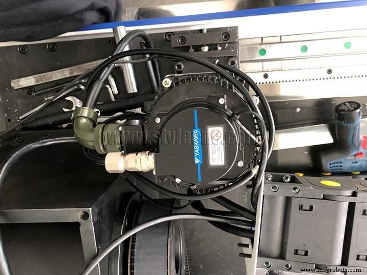 Guide essentiel pour choisir une machine de découpe laser à fibre pour le métal