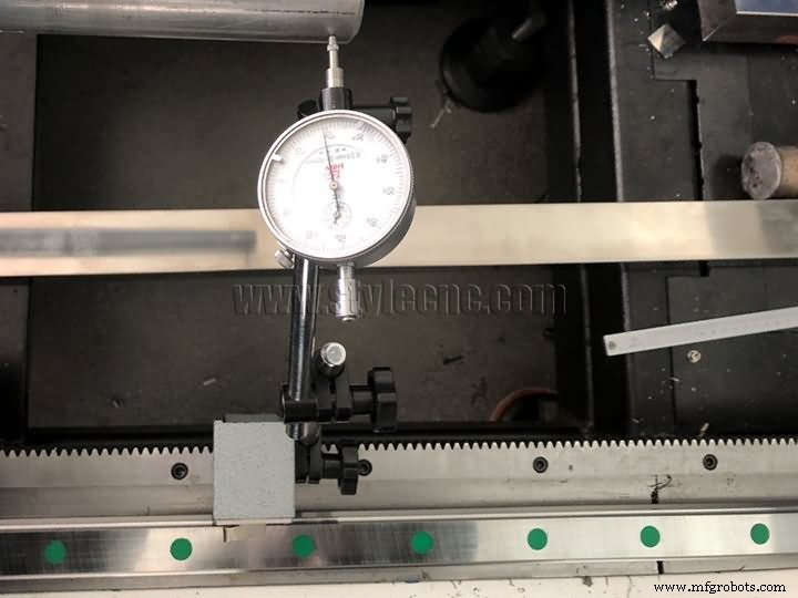Guide essentiel pour choisir une machine de découpe laser à fibre pour le métal