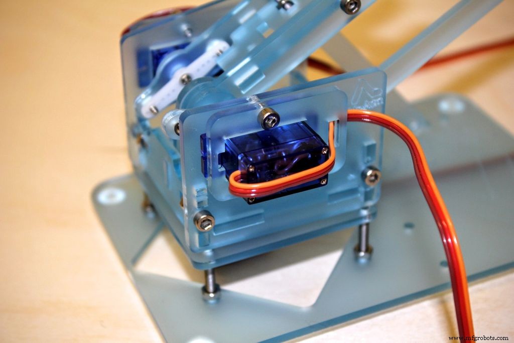 Bras Robotique MeArm V1.0 – Construisez Votre Bras Robotisé Arduino et Raspberry Pi