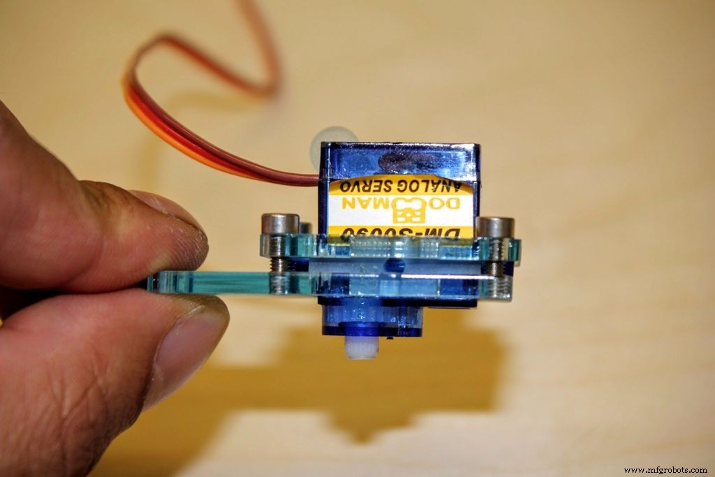 Bras Robotique MeArm V1.0 – Construisez Votre Bras Robotisé Arduino et Raspberry Pi