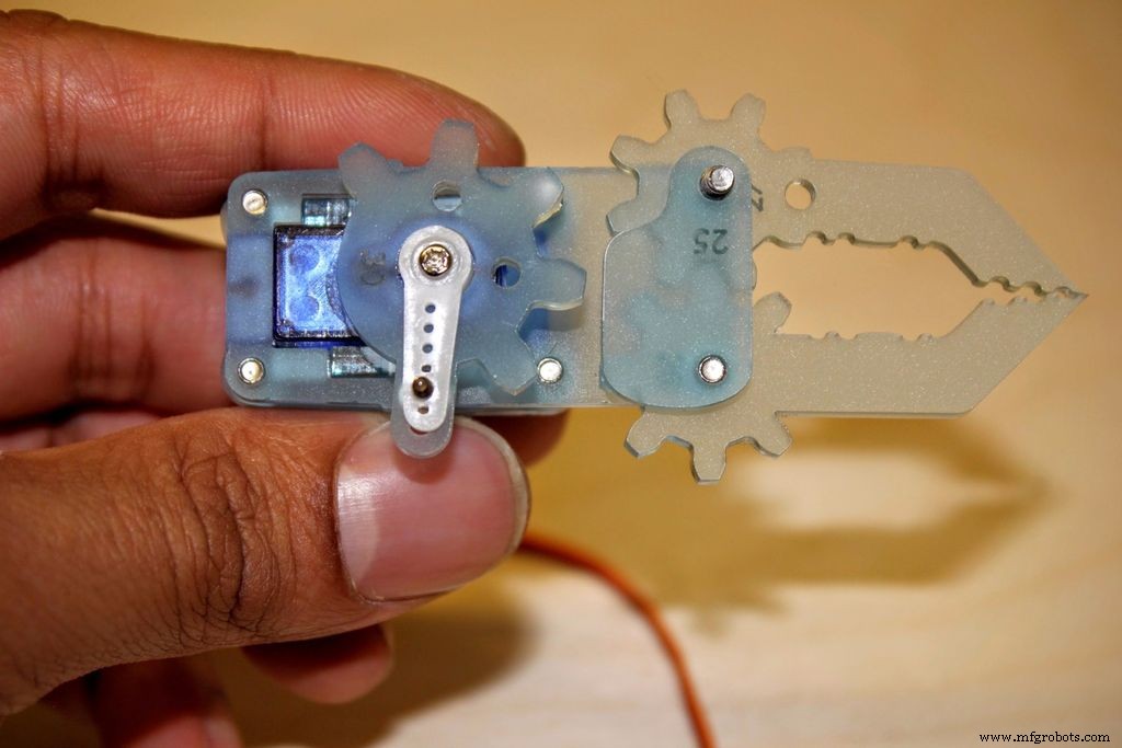 Bras Robotique MeArm V1.0 – Construisez Votre Bras Robotisé Arduino et Raspberry Pi
