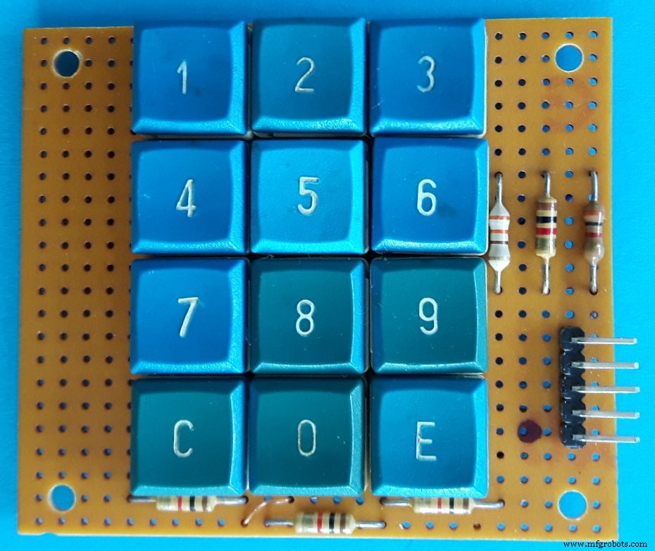Économisez les broches Arduino : clavier 4×3 sur 3 entrées analogiques