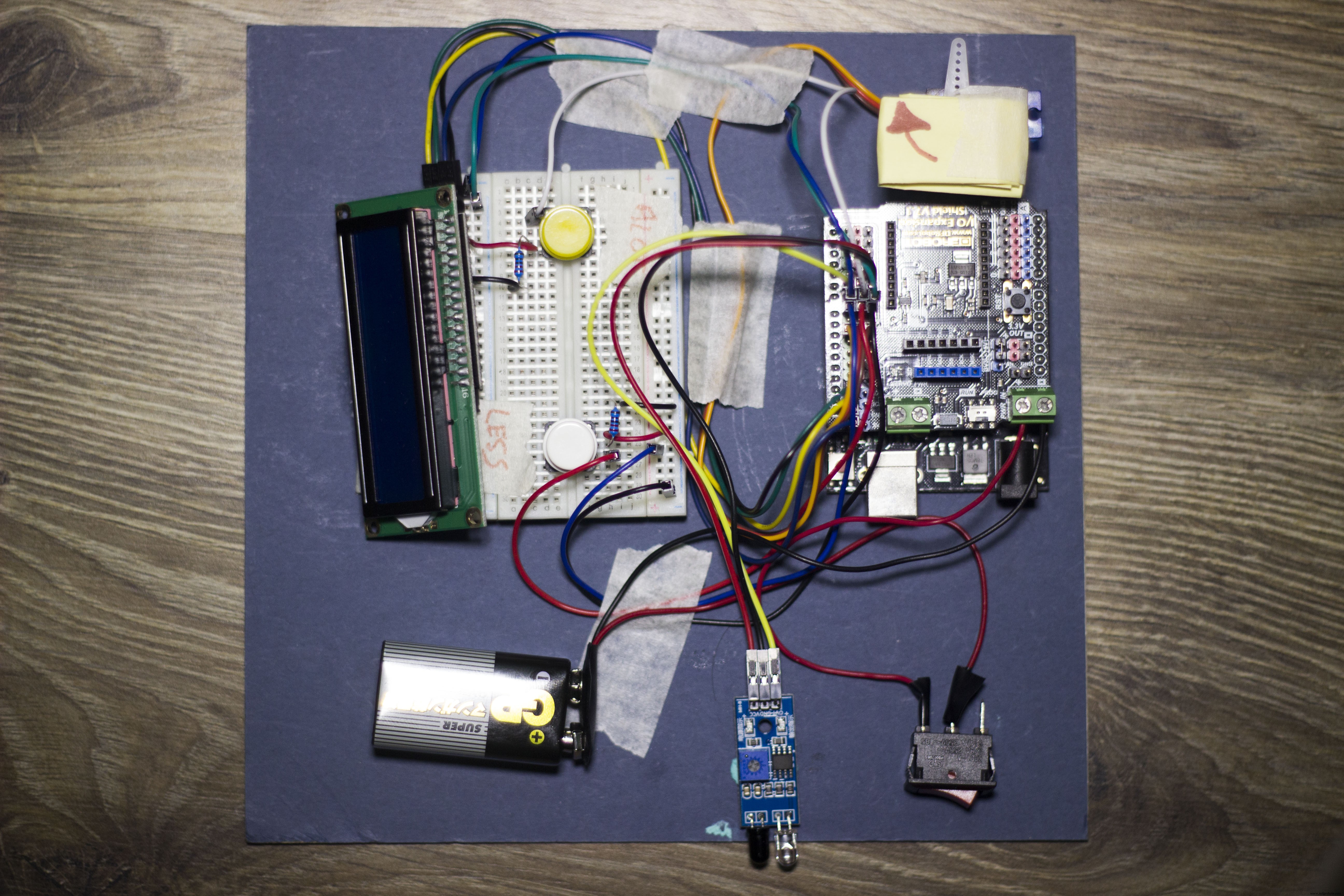 Distributeur de Bonbons DIY avec Arduino : Construisez une Machine à Snacks Intelligente