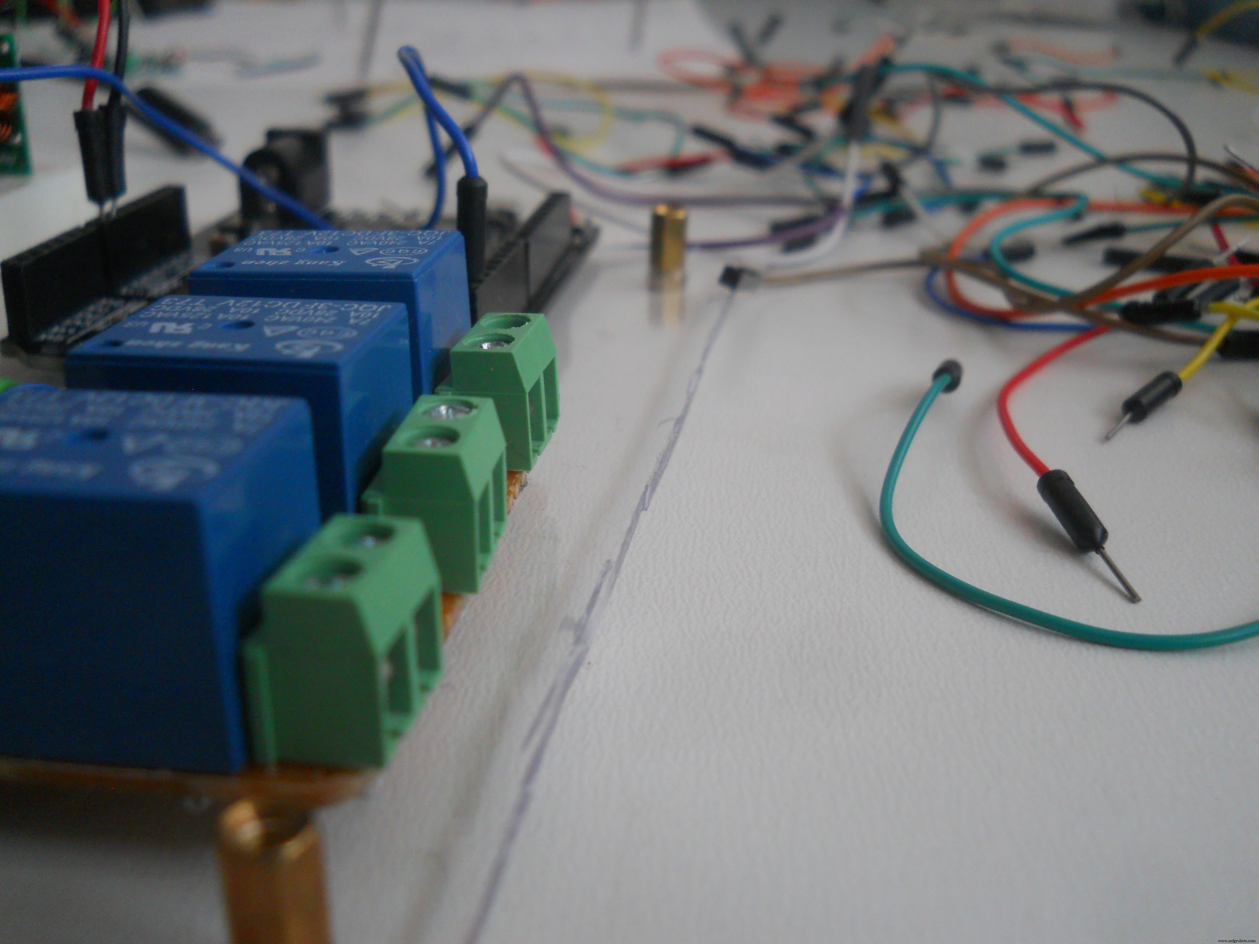 Contrôler un Robot par la Pensée : Projet Arduino Complet Ondes Cérébrales