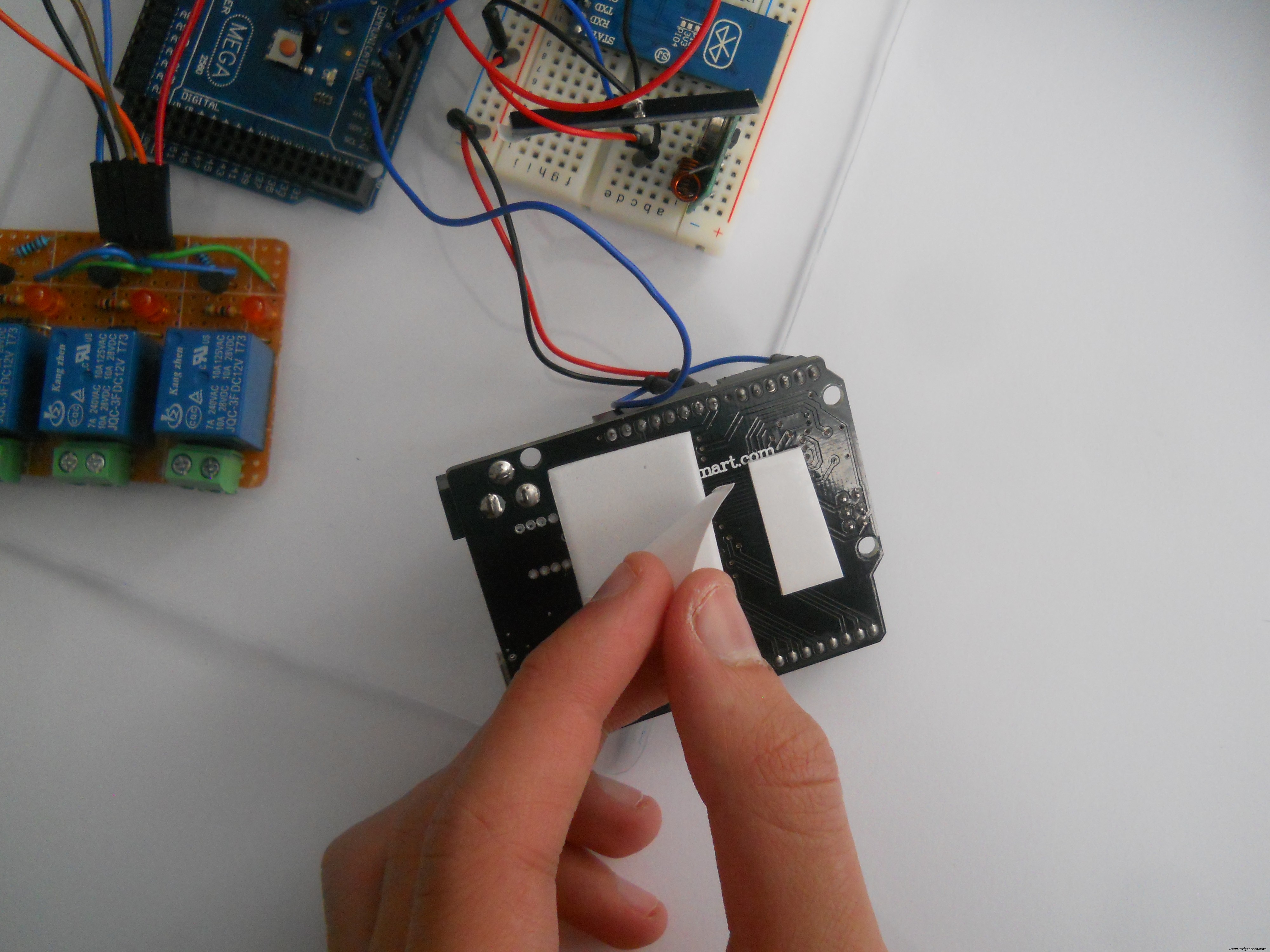 Contrôler un Robot par la Pensée : Projet Arduino Complet Ondes Cérébrales
