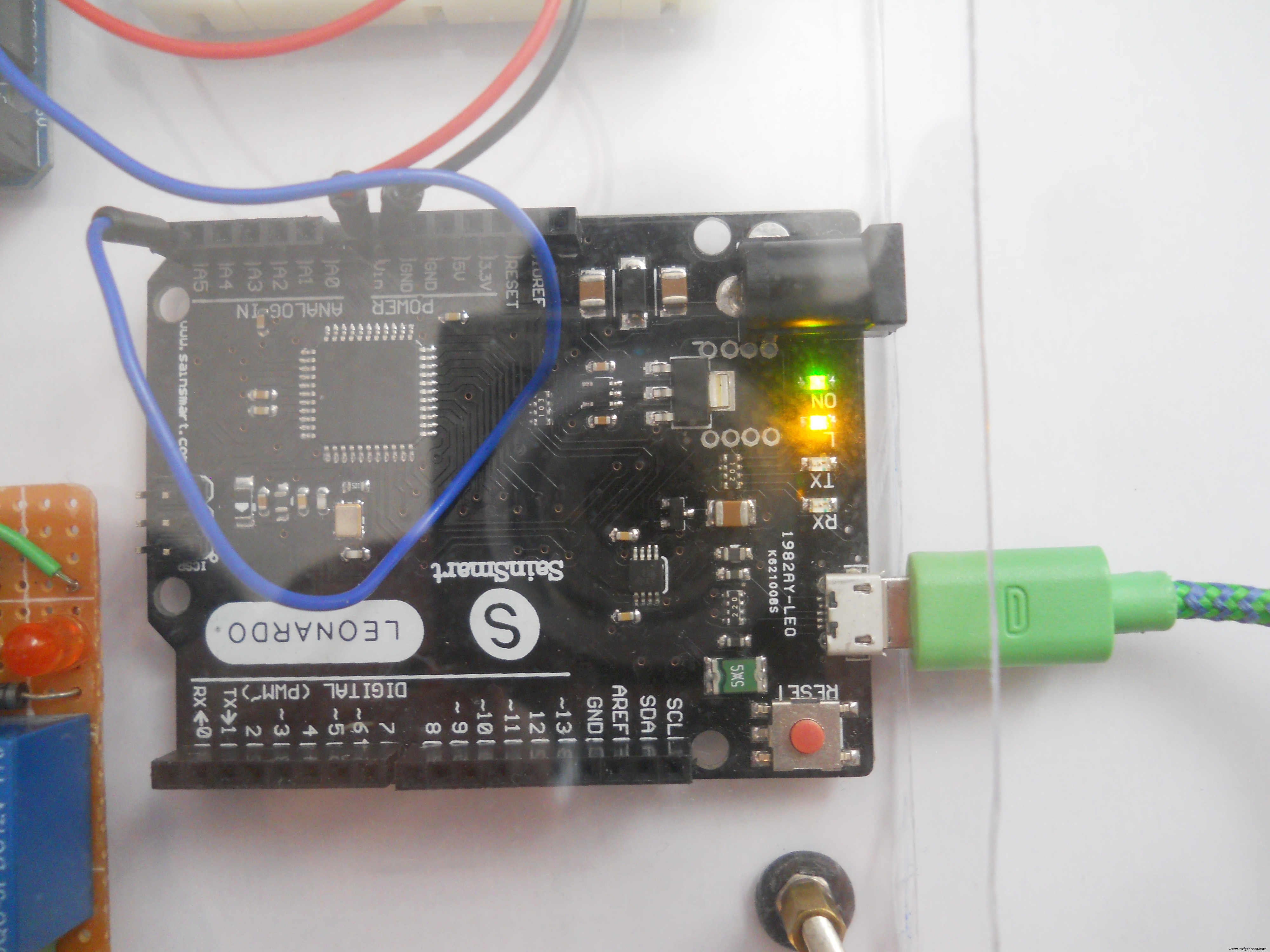 Contrôler un Robot par la Pensée : Projet Arduino Complet Ondes Cérébrales