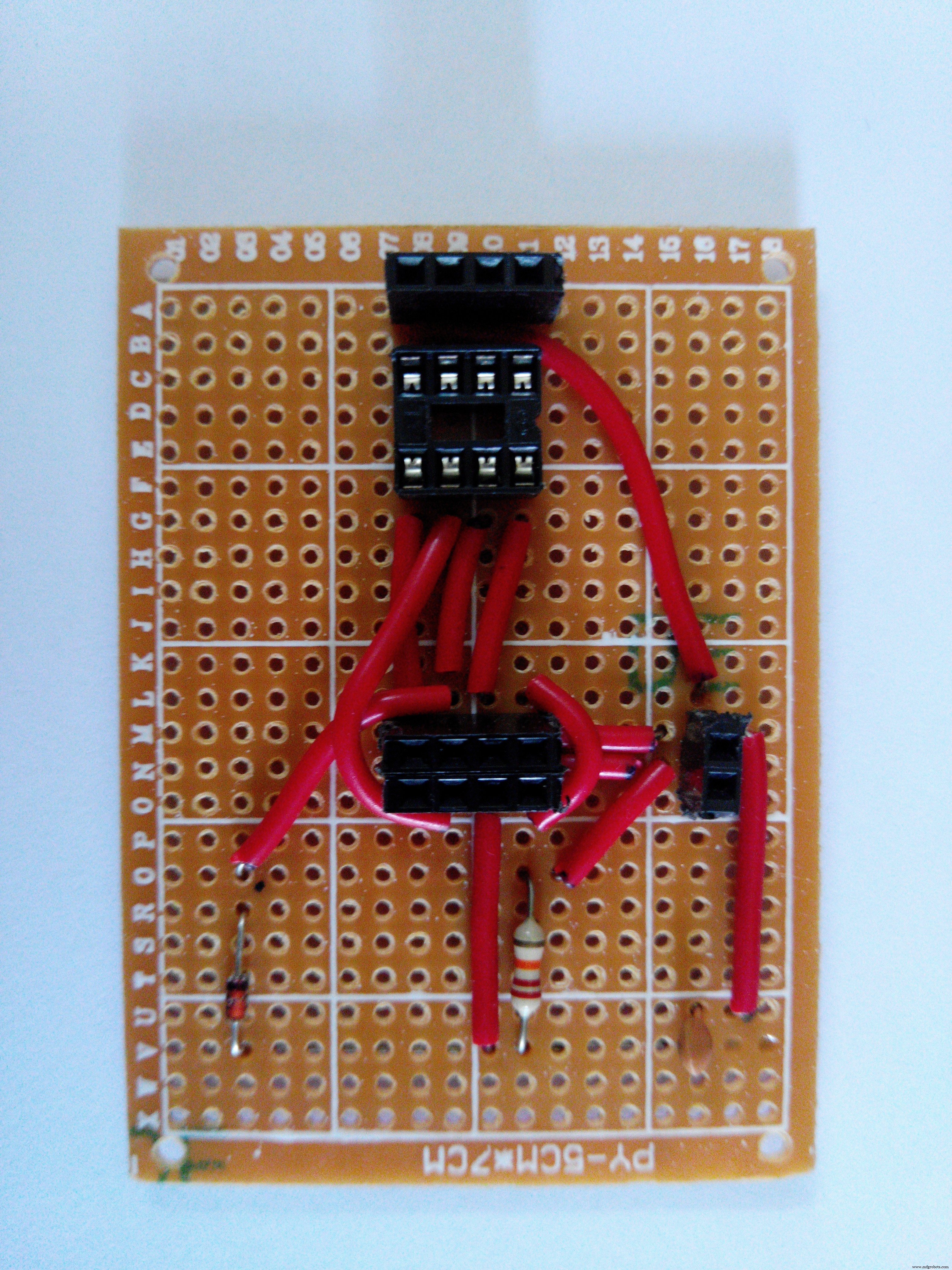 Transmission sans fil de capteur 3 broches avec nRF24L01+ et ATtiny85