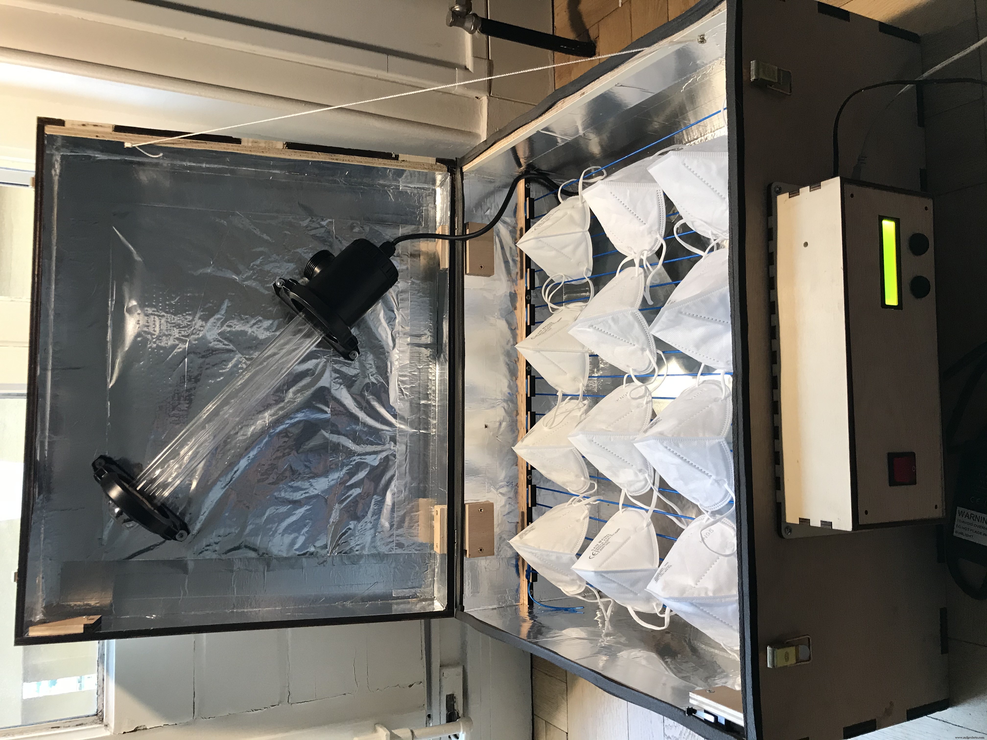 Dispositif de désinfection de masques UV-C et chaleur piloté par Arduino