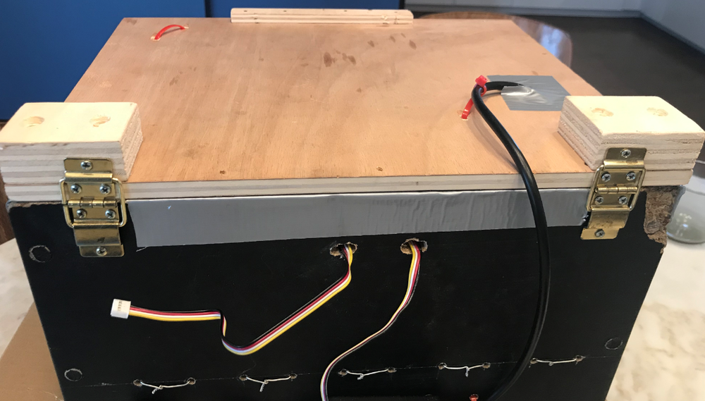 Dispositif de désinfection de masques UV-C et chaleur piloté par Arduino