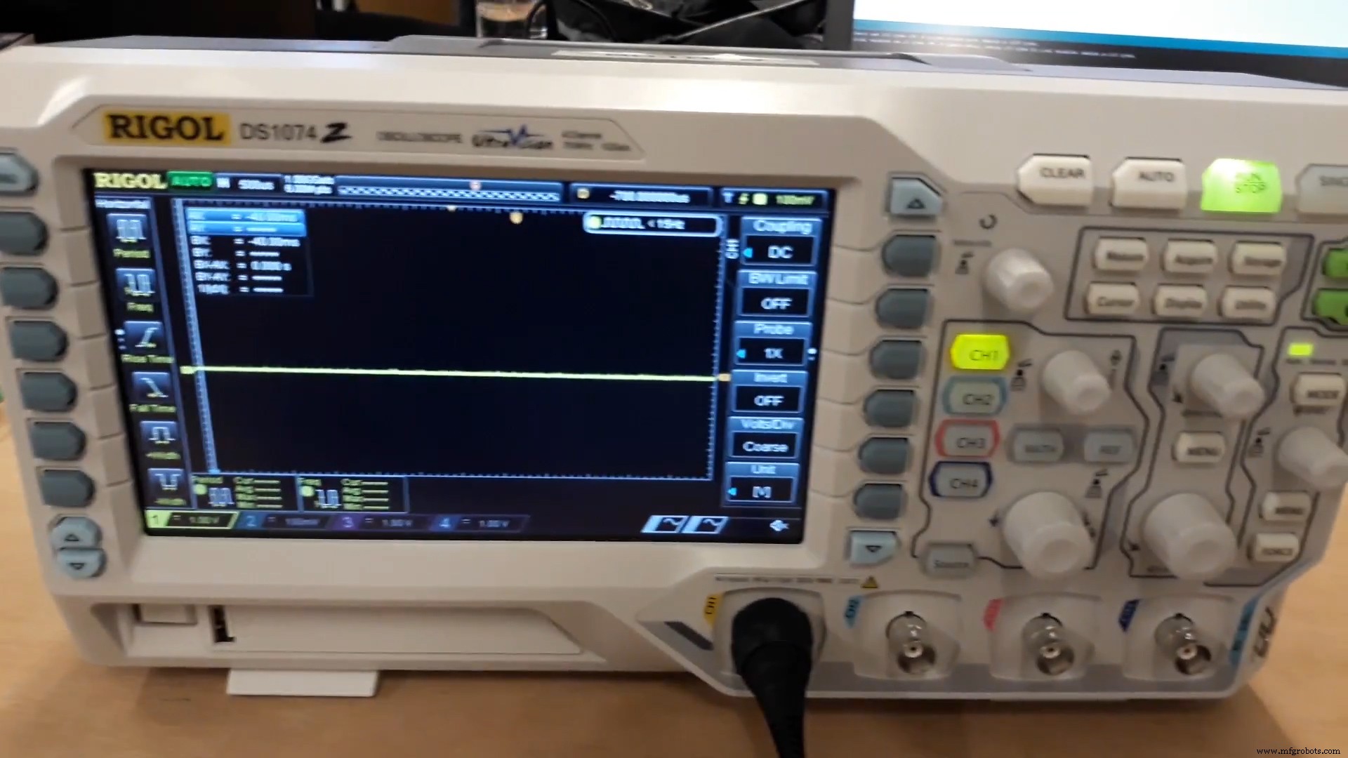 Drone piloté par la pensée : utiliser l EEG pour faire voler un micro drone de course