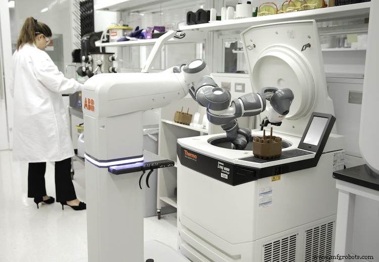 ABB dévoile le robot mobile YuMi avancé pour révolutionner les opérations de laboratoire