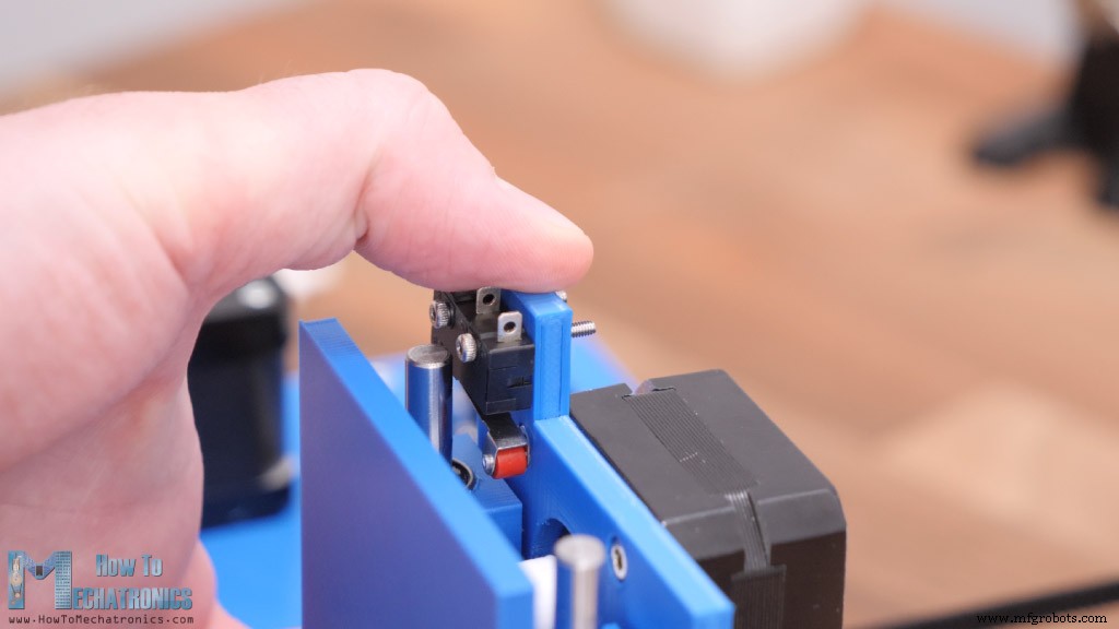 Construire votre propre traceur CNC à changement d outil automatique – Tutoriel Machine à Dessiner DIY
