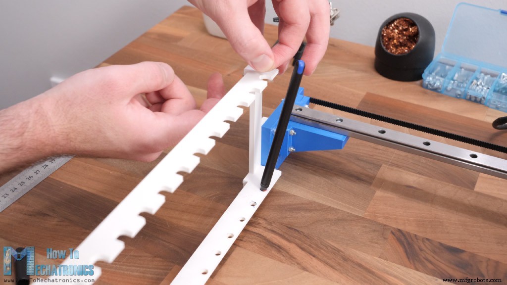 Construire votre propre traceur CNC à changement d outil automatique – Tutoriel Machine à Dessiner DIY