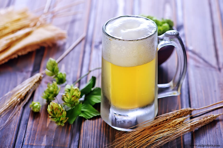 Comment les alliages métalliques façonnent la saveur de la bière artisanale