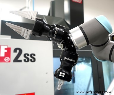 Fusion OEM double capacité production avec charge machine robotique avancée