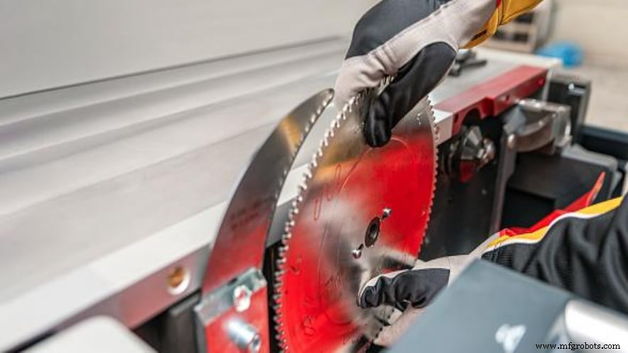 Stratégies efficaces pour réduire les coûts de fabrication en tôlerie