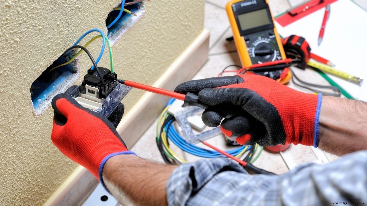 Engager un Électricien en 2024 : Conseils d Experts pour Trouver le Bon Professionnel