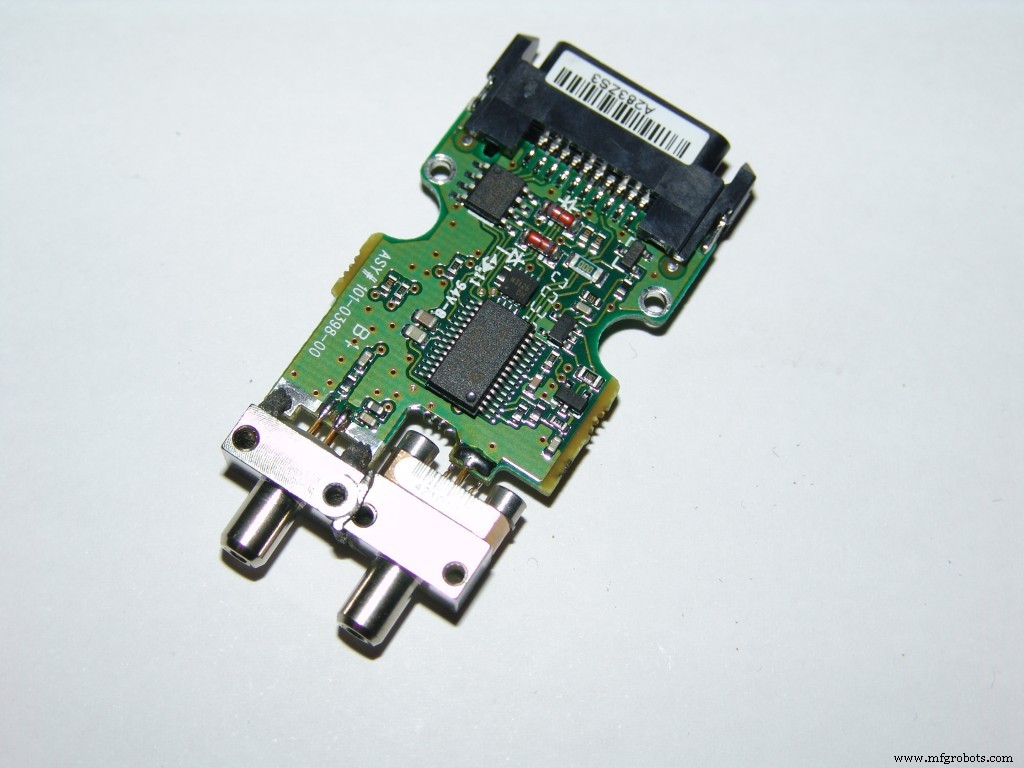 Circuits à fibres optiques expliqués : Guide débutant pour la communication haute vitesse moderne