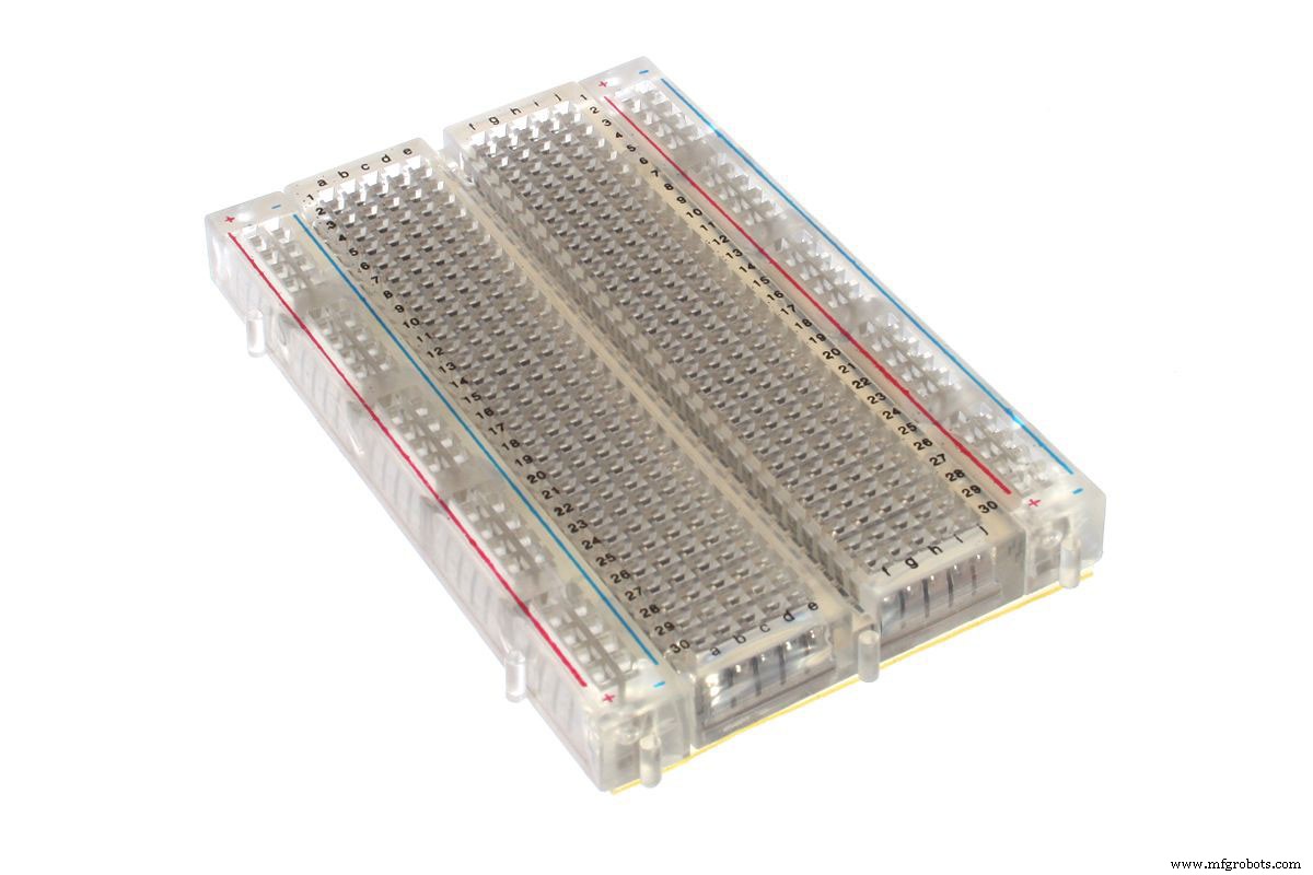 Maîtriser les connexions sur breadboard : guide pour débutants