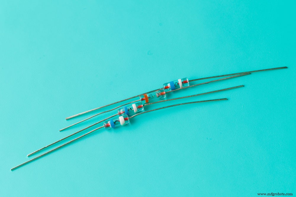 Diode Zener 1N4732A : Guide Complet et Caractéristiques Clés