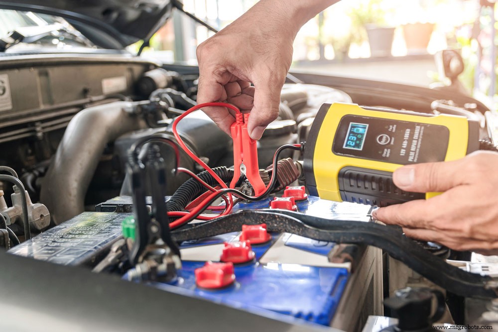 Régulateur de Tension LM350 : Guide Complet et Configuration des Broches