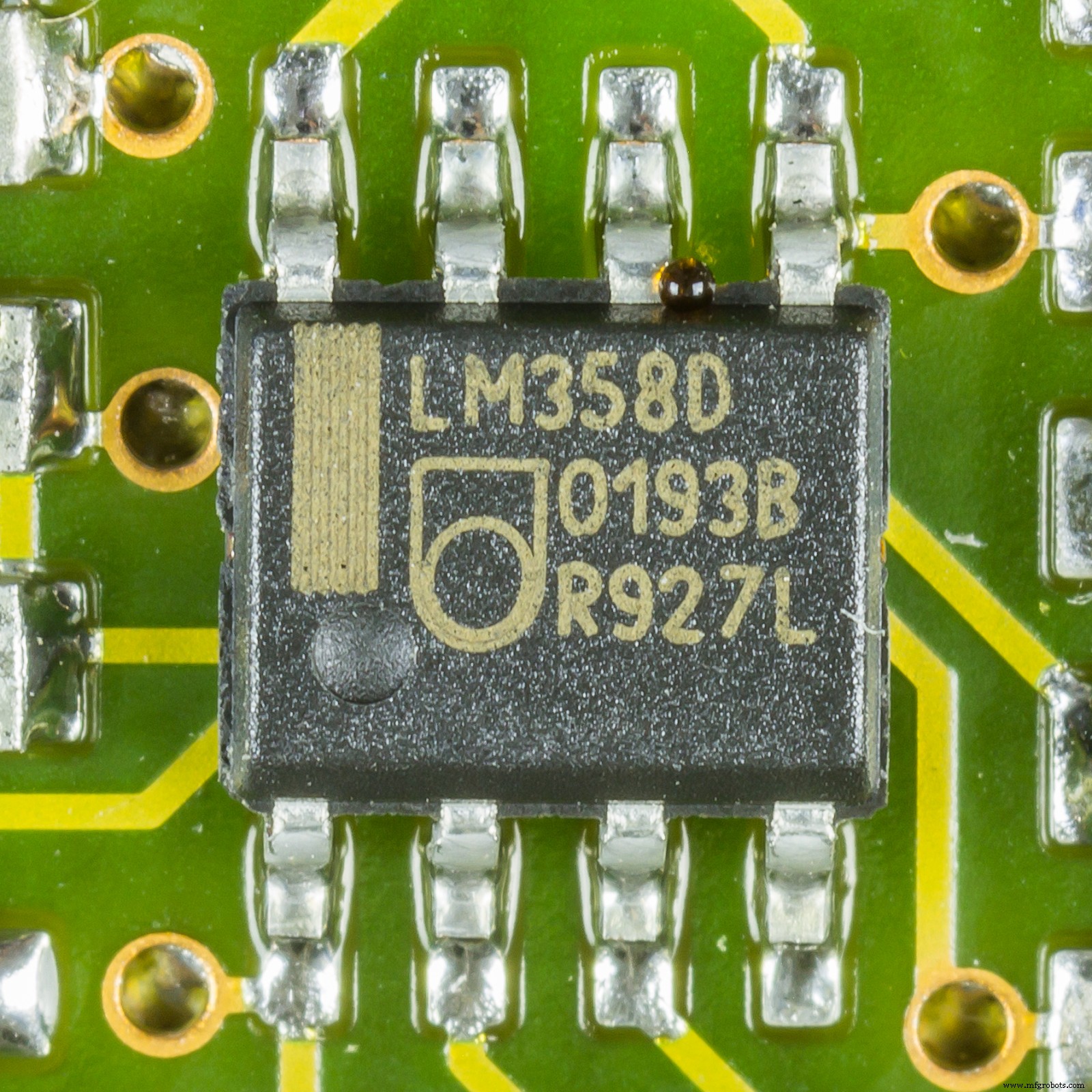 LM324 : Circuits Simplifiés, Projets, Spécifications et Guide de Brochage