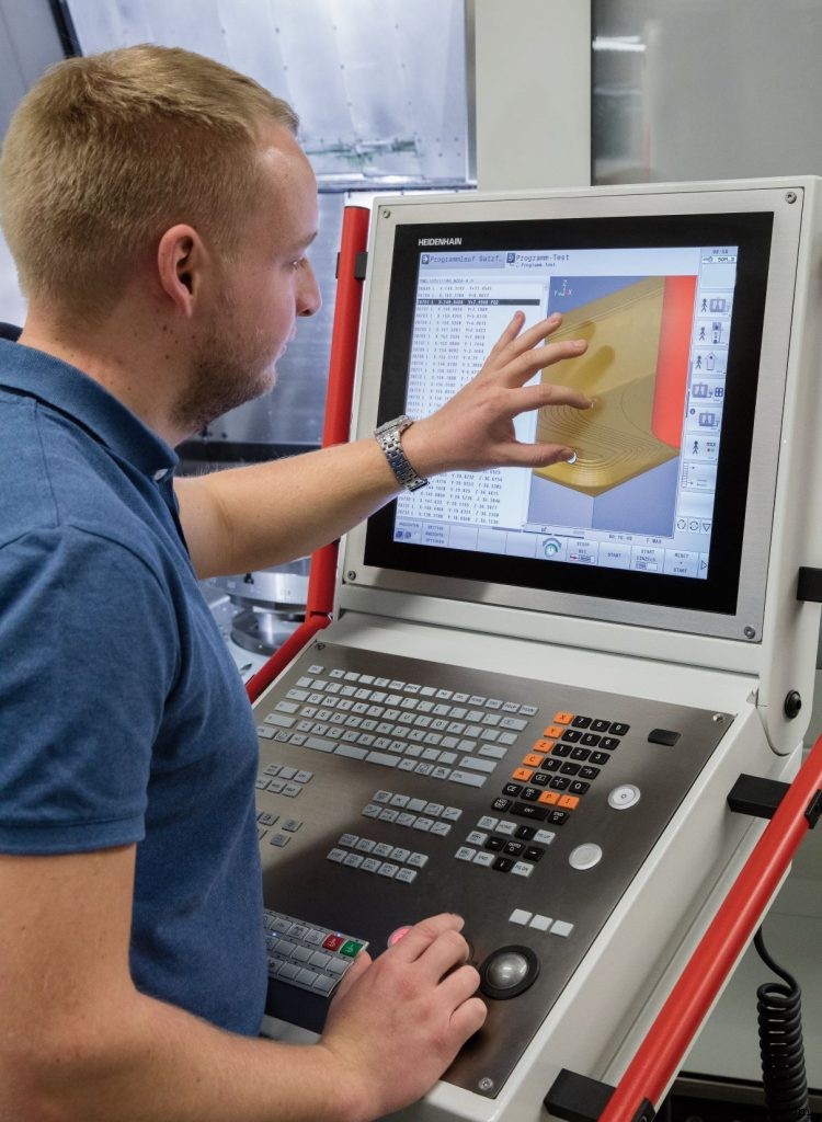 Améliorer la productivité de la programmation CNC grâce aux logiciels et interfaces avancés