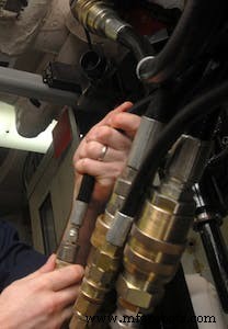 Guide professionnel pour réparer les fuites de raccords hydrauliques en toute sécurité