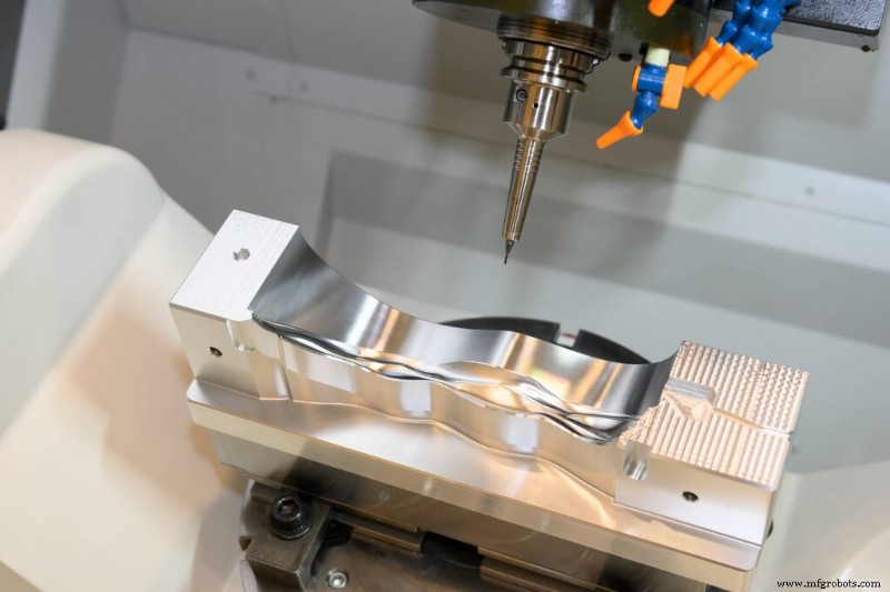 Usinage CNC : vue d ensemble complète de son évolution et sa puissance de précision