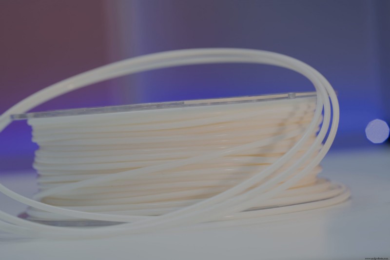 TPE vs TPU : choisir le bon élastomère thermoplastique pour votre design