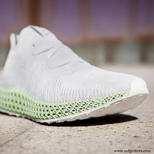 TPE vs TPU : choisir le bon élastomère thermoplastique pour votre design
