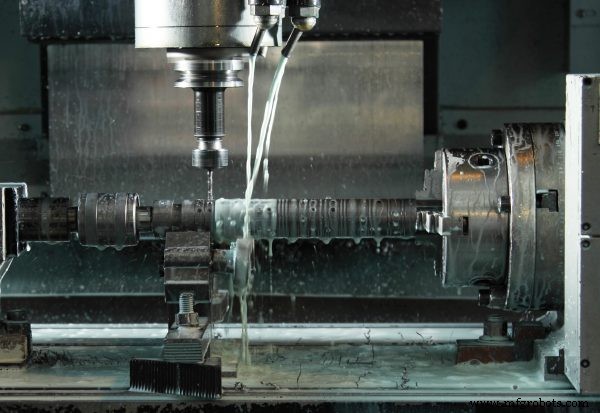 Technologie d usinage de précision : atteindre une précision inégalée sur composants complexes