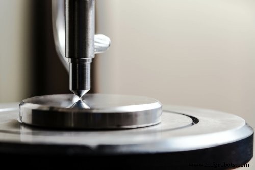 Aluminium anodisé expliqué : avantages, processus et réponses à 5 questions fréquentes