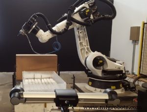 Robots vs machines CNC : qui domine l usinage moderne ?