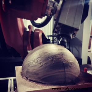 Robots vs machines CNC : qui domine l usinage moderne ?
