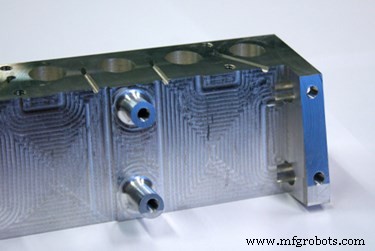 Réduire les coûts de production pièces CNC avec des stratégies de design avancées
