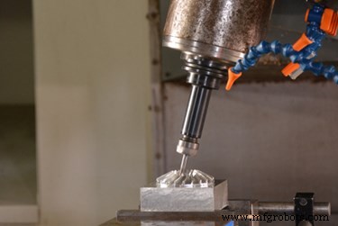 Réduire les coûts de production pièces CNC avec des stratégies de design avancées