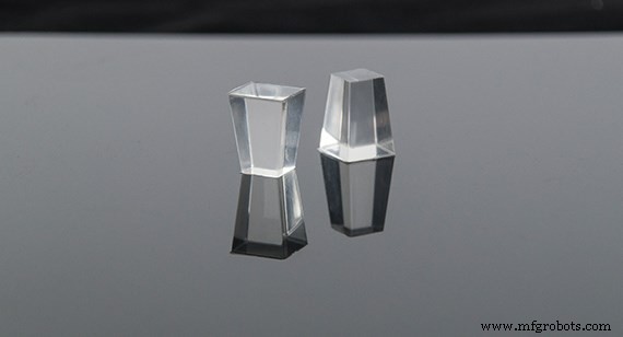 Pièces moulées par injection en plastique transparent : Précision et clarté expertes