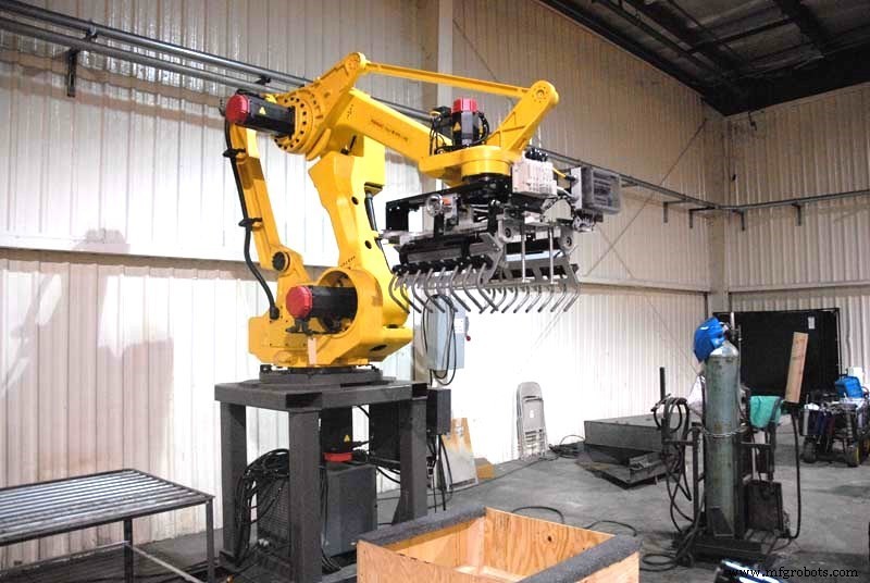 Palettisation précise et fiable avec le robot KUKA KR40 PA de confiance