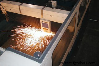 Systèmes laser à optique volante : un avantage stratégique pour la fabrication métallique